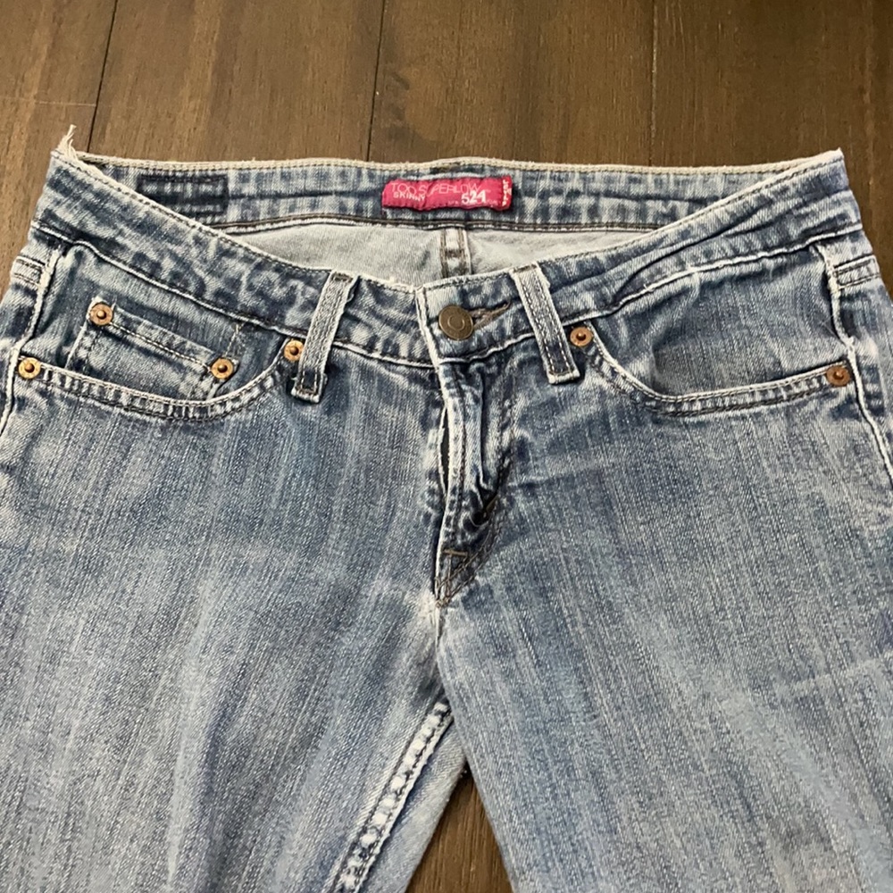 Levi jeans